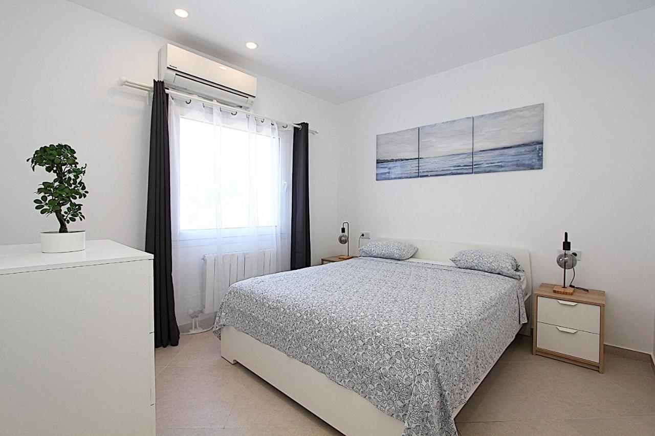 Villa House *